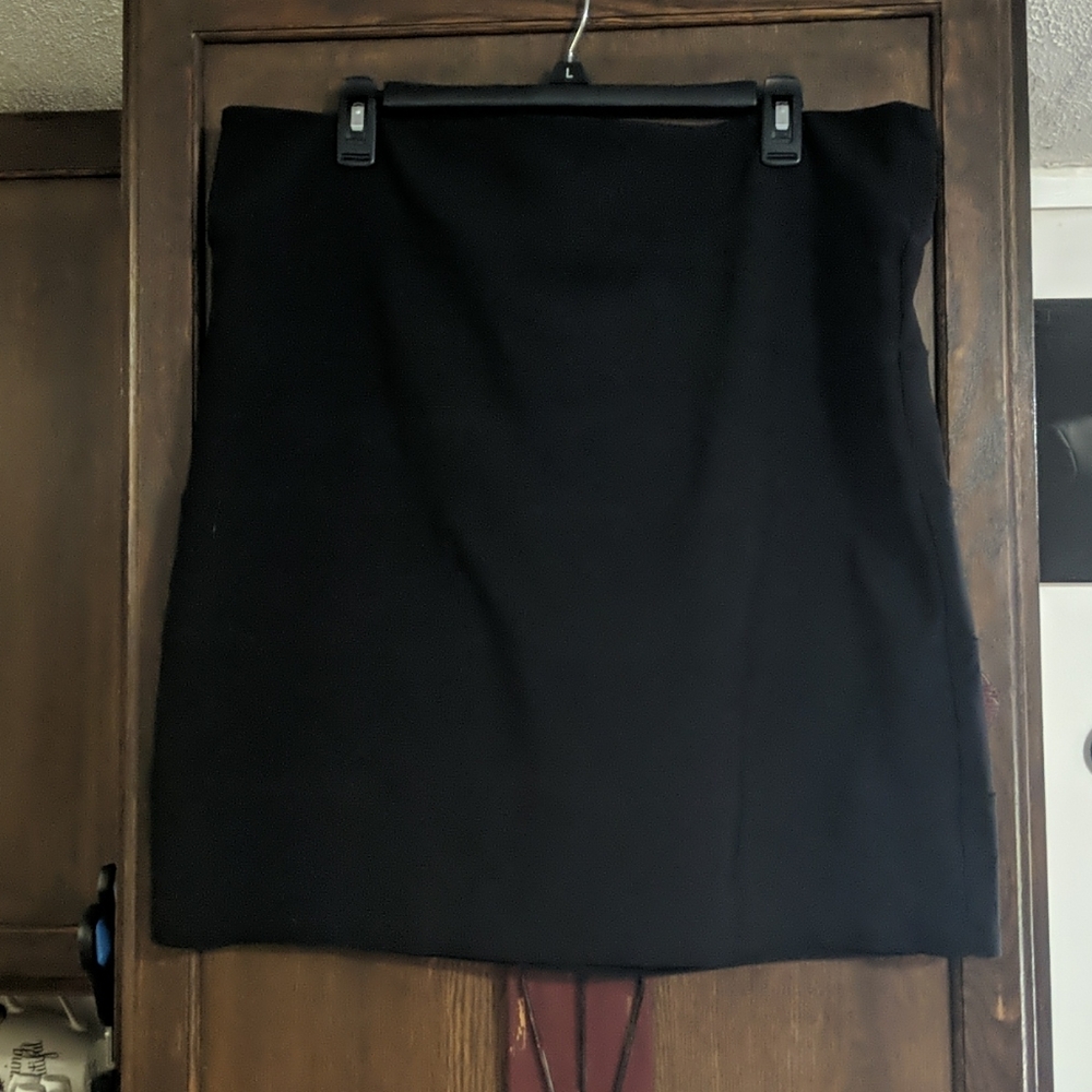 Women's black stretch skirt